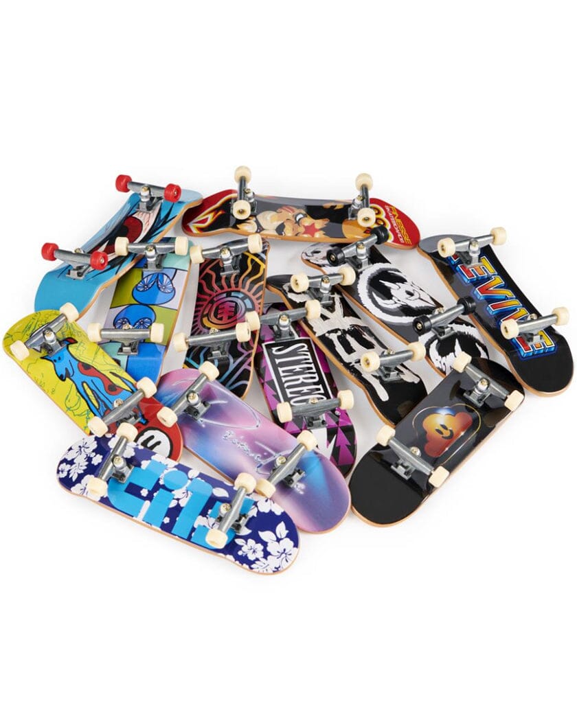 Tech Deck Versus Series Fingerboard 2-Pack and Obstacle Set (styles may  vary)