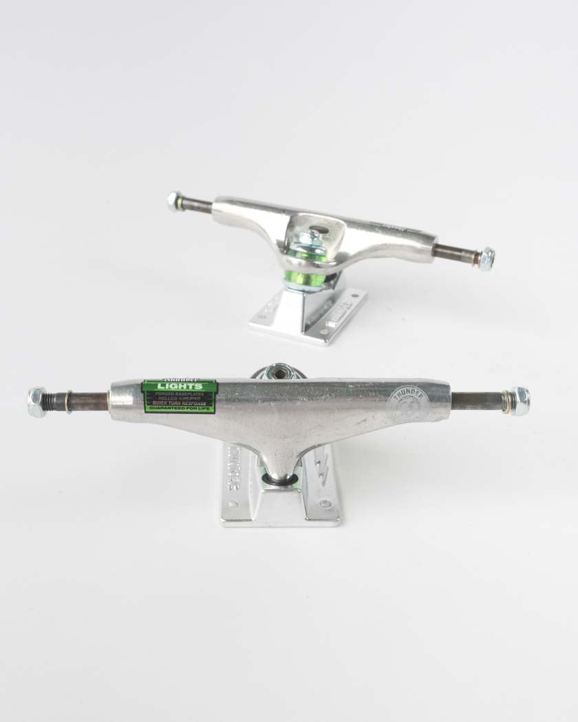 Thunder 151 Lights Lights II Truck de skateboard poli Thunder 151 Lights Lights II Truck de skateboard poli