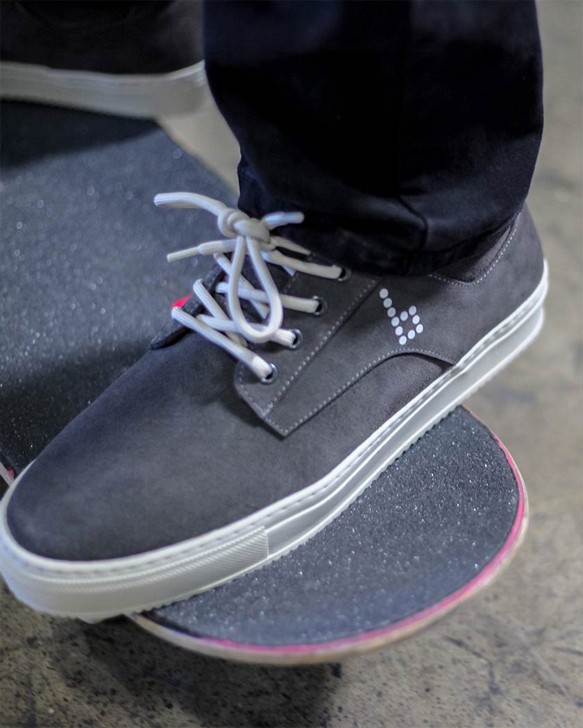 SKATE SNEAKERS - Grey